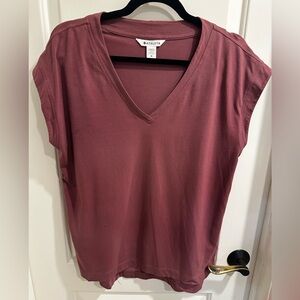 Athleta Women's capped Sleeve Tee - Dusty Rose size Medium